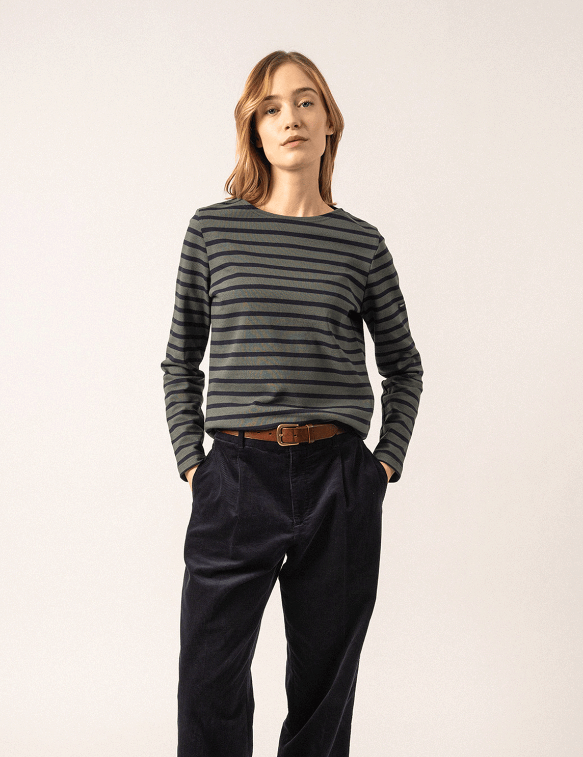 4135_LD-VEGETAL_NAVY-E-shop-BD-03_800x800_2x_440c517c-9b70-4075-9c6b-aa02d89e1bc4.png